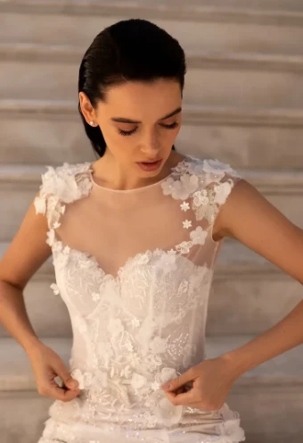 Ida Torez 01249 #1 Ivory thumbnail